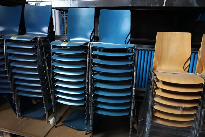 20 x Besucherstühle